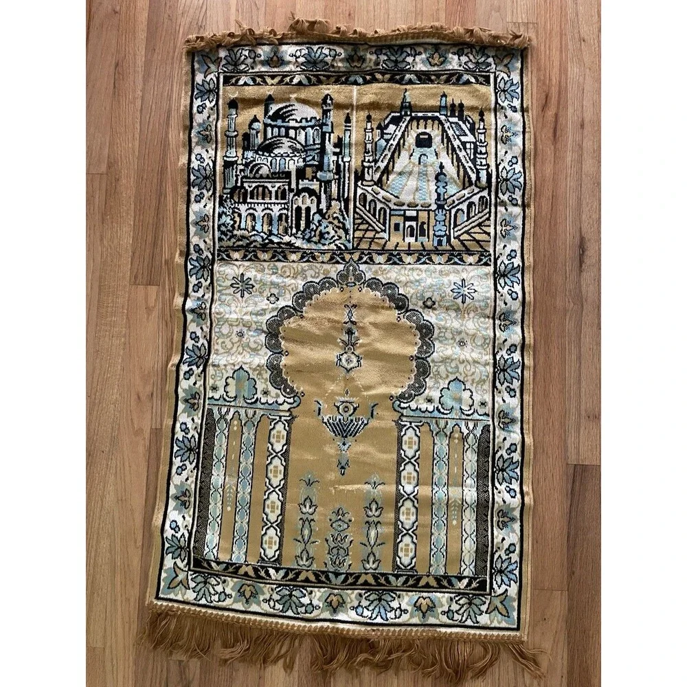 Vintage Turkish Prayer Rug / Tapestry 26”x43” Plus 3” Fringe